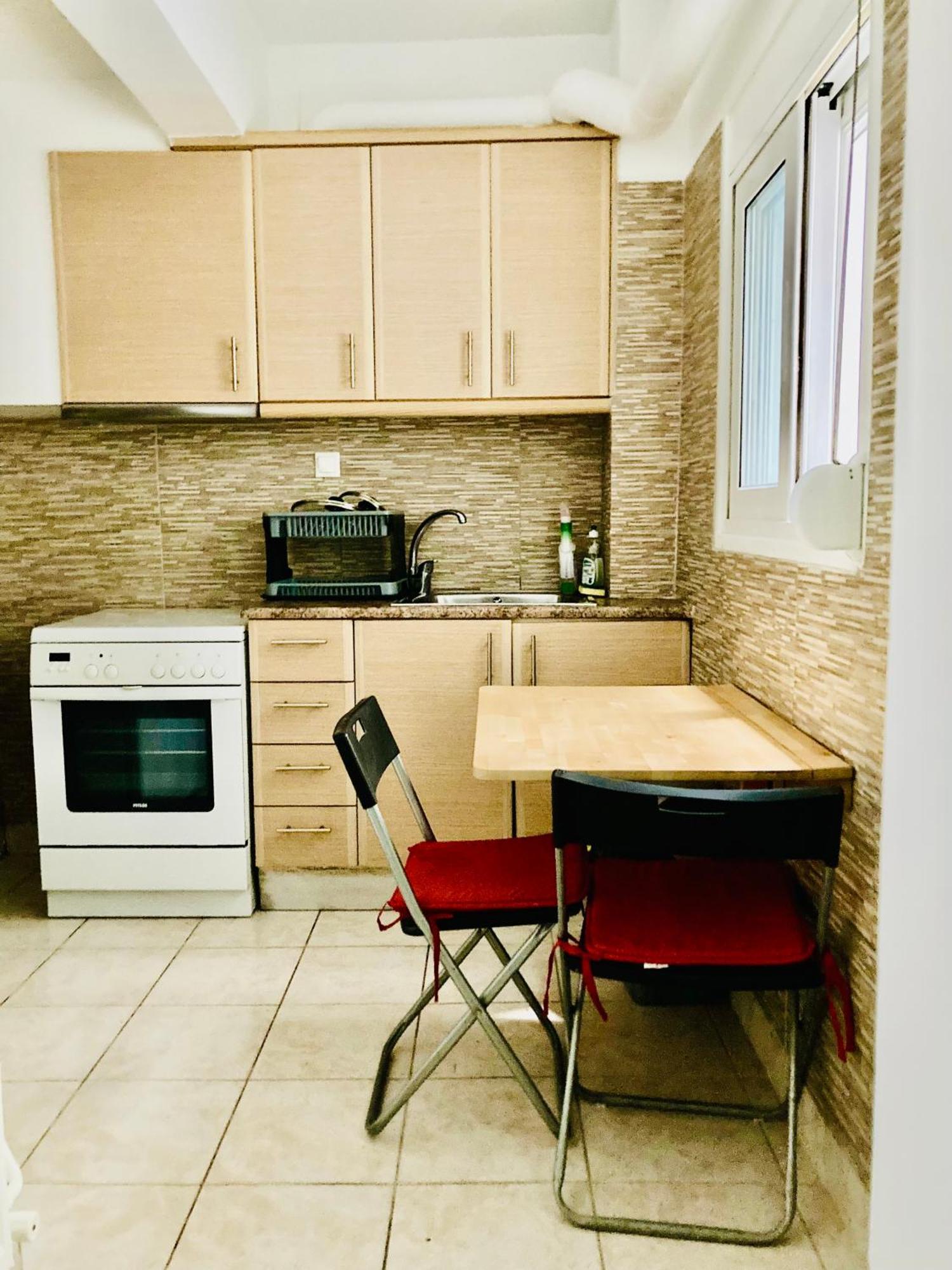 Ilisia Apartment Next To Metro Megaro Mousikis Athens Luaran gambar